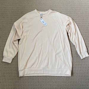 NWT BB Dakota Send Moods sweatshirt